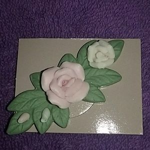 AVON ROSE THEMED PORCELAIN PIN/BROOCH ~ NIB